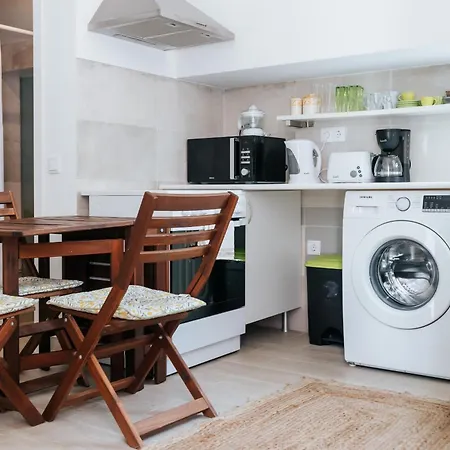 Downtown Arroios Flat 45 Лиссабон